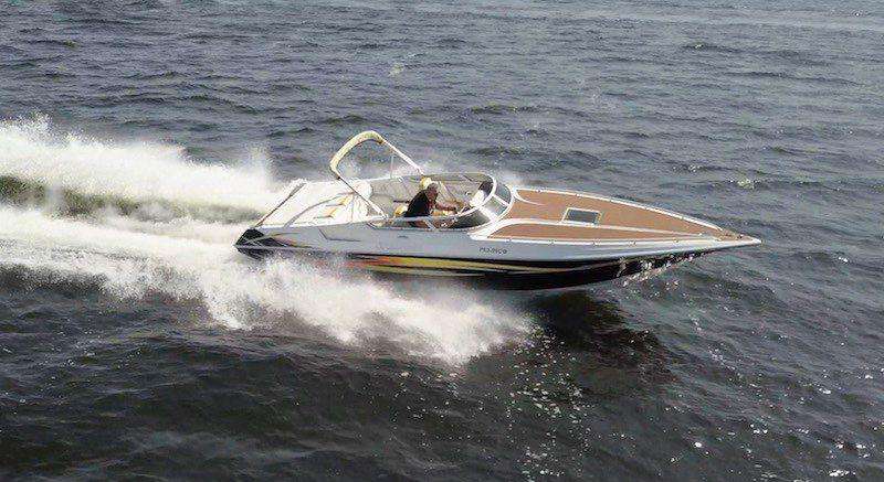 Гоночный Fountain 29 Fever, 2007, США