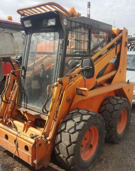 Минипогрузчик фронтальный Locust L752