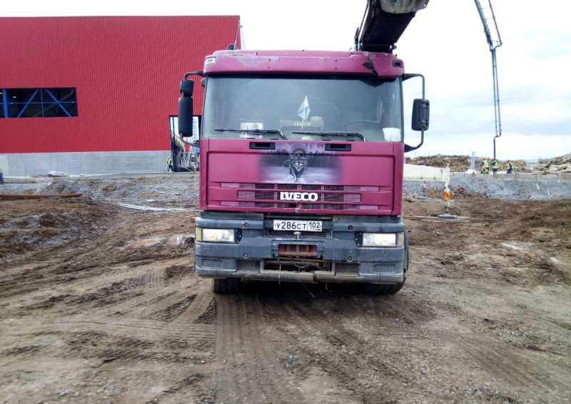 Продам автобетоносмеситель 8куб с тл 15м