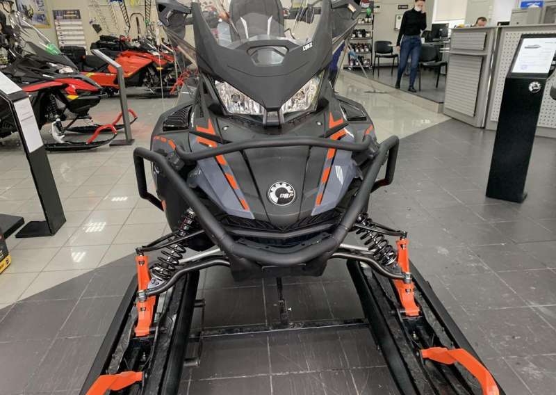 Продам снегоход Lynx Commander ACE 900