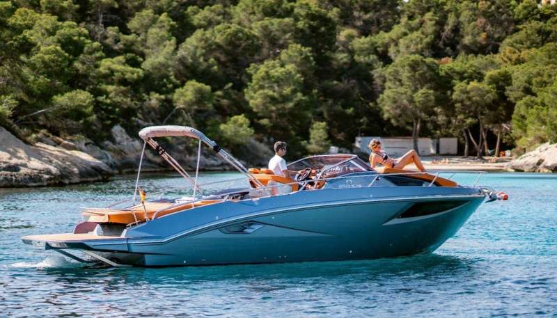 Яхта Cranchi Endurance 30