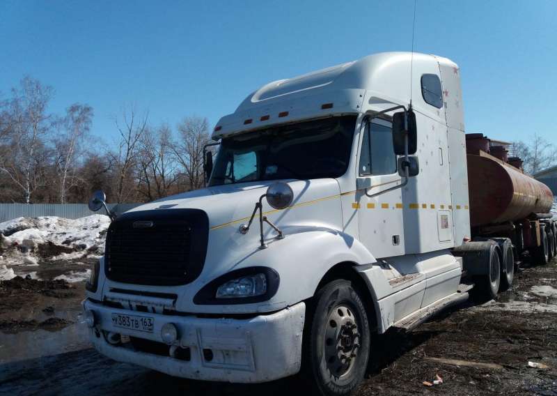 Freightliner columbia 2002 года