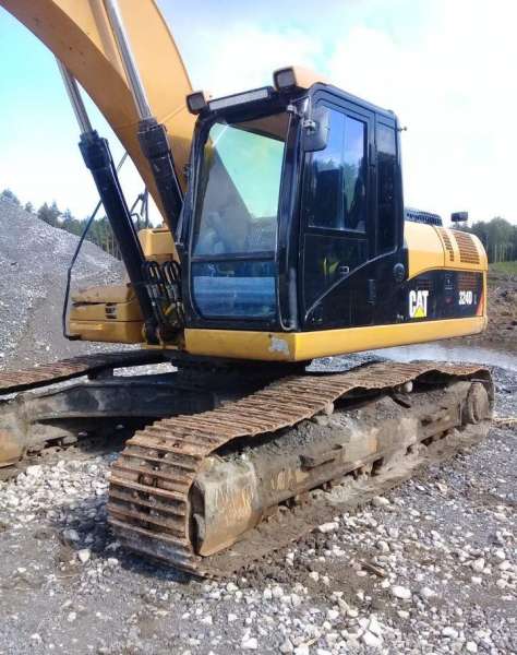 Caterpillar-324DL 2012г.в