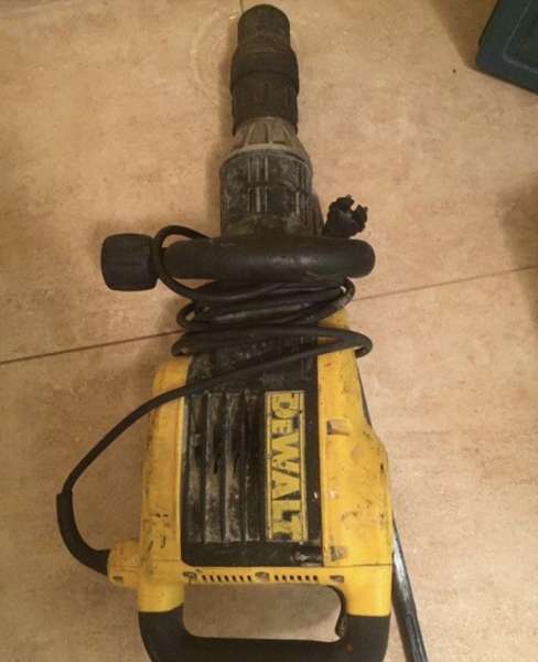 Отбойник,перфоратор,шуруповёрт с доставкой