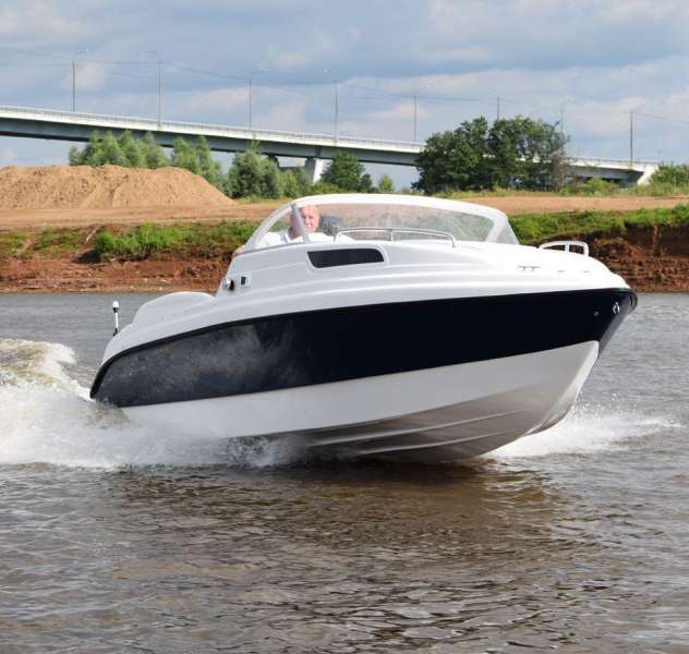 Новый катер с каютой Неман 550 в наличии