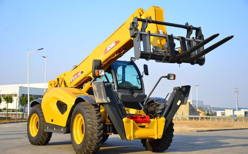 Телескопический погрузчик xcmg XC6-3514