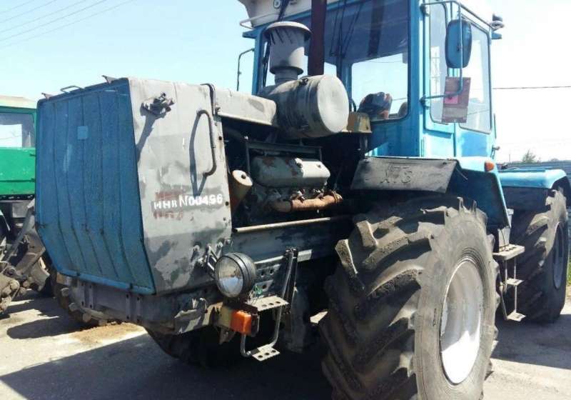 Трактор хтз-17221