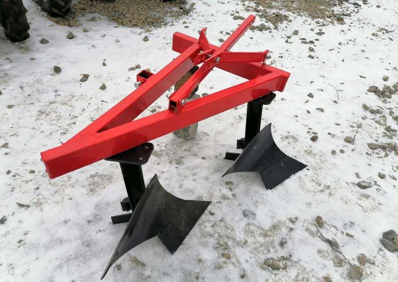 Плуг 2-х корпусный