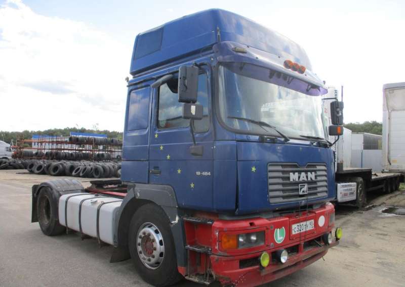 MAN 19.464 тягач 4х2 2000г. После дтп