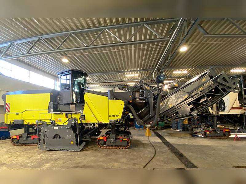 Дорожная фреза wirtgen w210, 700 мч, из европы