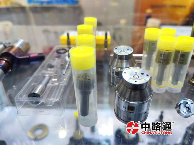 Automotive nozzles DLLA144P2341