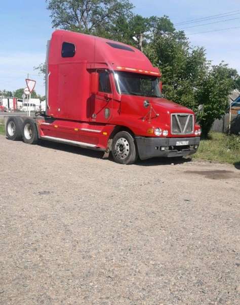 Фредлайнер. Детройт 12.7 2000. Год см. Видео