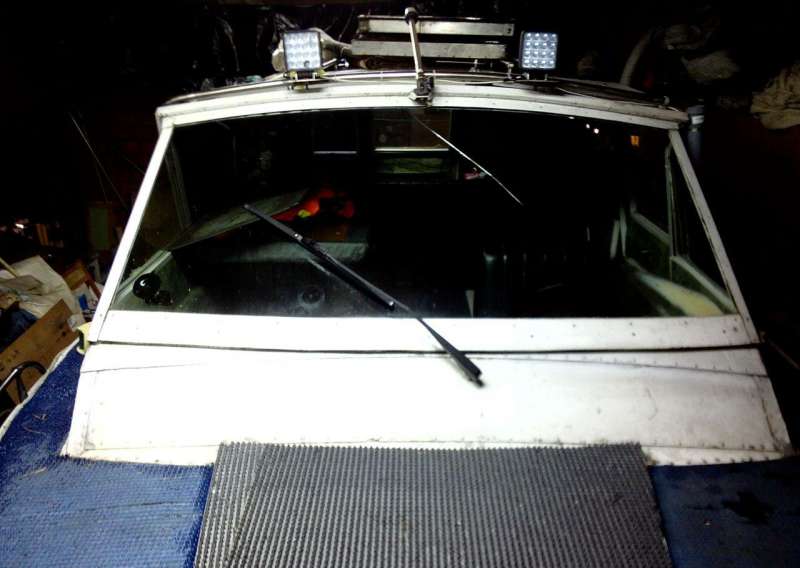 Продам катер Томь 605 Классик с двухостным прицепо