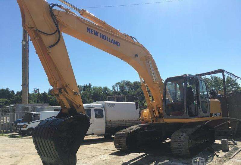 Гусеничный экскаватор New Holland - Kobelco SK250