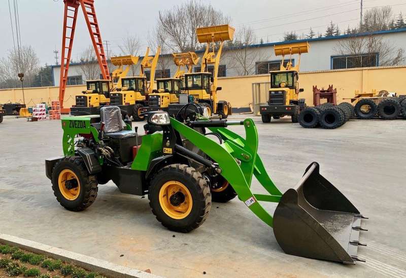 Фронтальный погрузчик Zvezda ZL10
