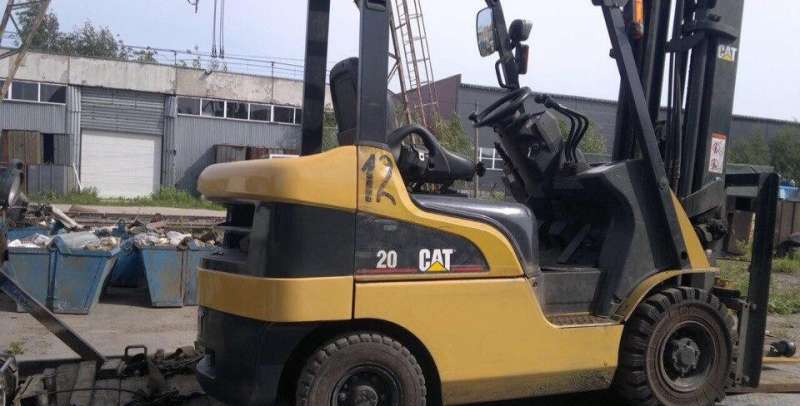 Вилочный погрузчик Caterpillar DP-20CNT