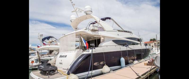 Яхта Princess 85