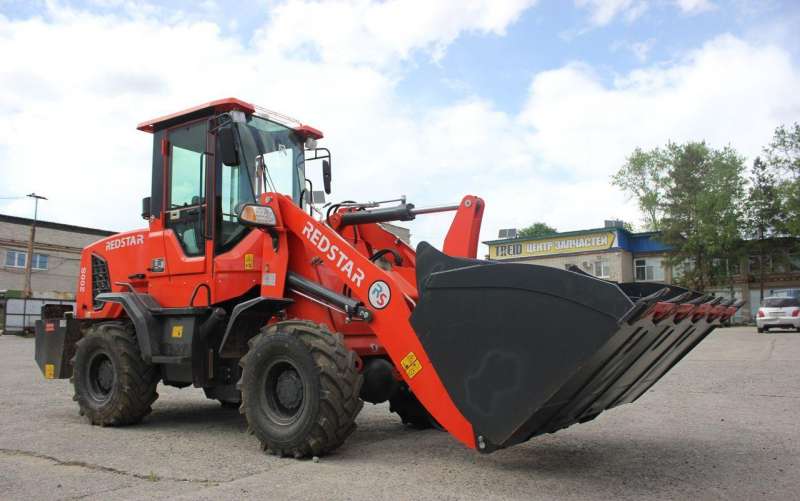 Фронтальный погрузчик Redstar 200S, 2022