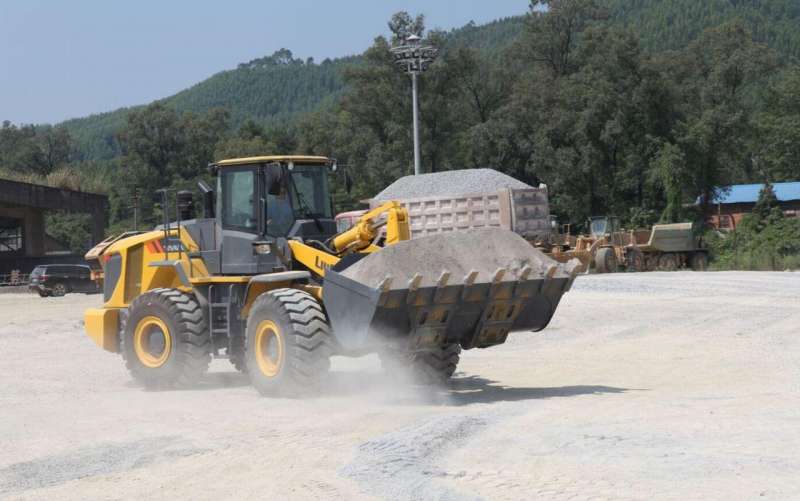 Фронтальный погрузчик LiuGong CLG856H, 2021