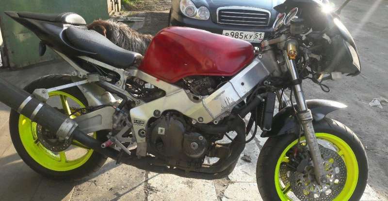 Продам Honda CBR 400