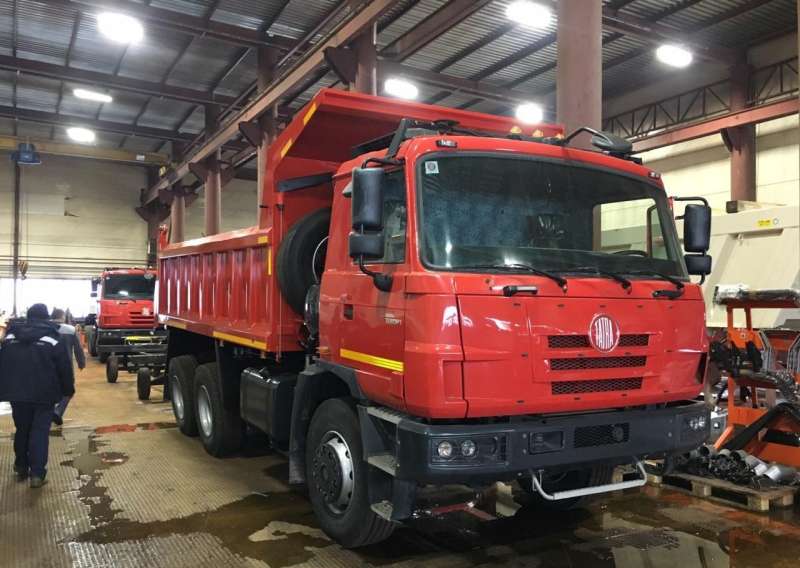 Tatra T 815 221S21 30.240.6x6