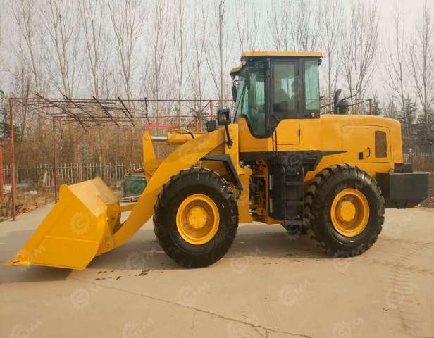 Фронтальный погрузчик Yugong 640 G, гп 4т, джойстик