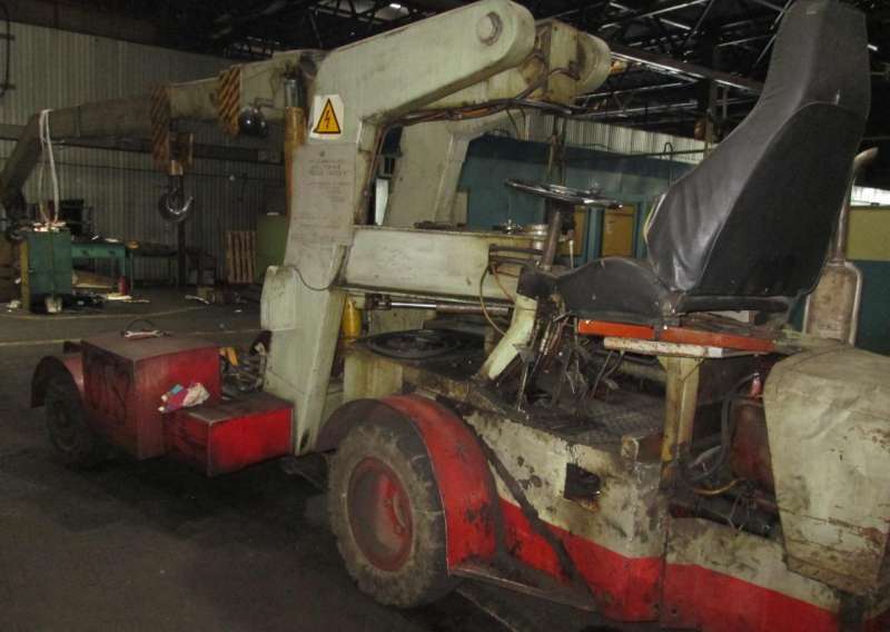 Универсальное Самоходное Шасси (усш-6)