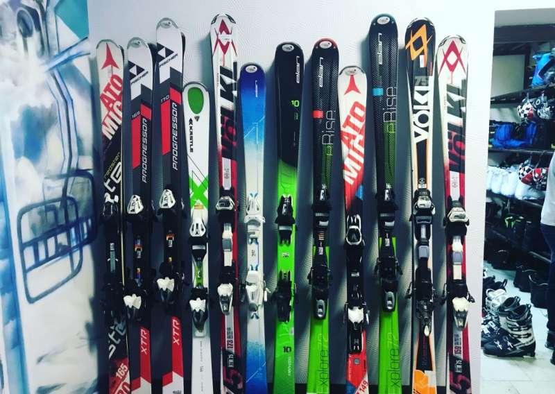 Прокат сноубордов и горных лыж+ski pass