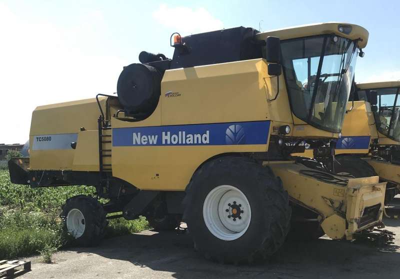 Комбайн зерноуборочный New Holland TC5080