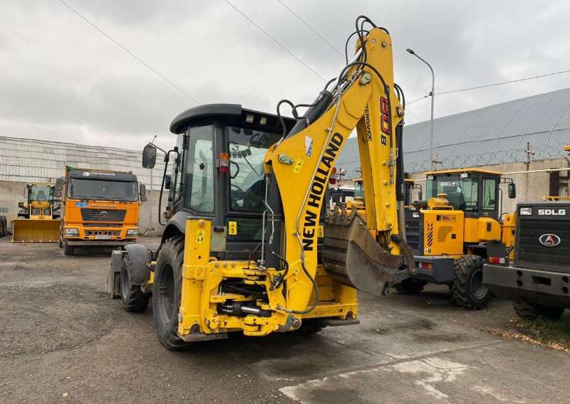 Экскаватор-погрузчик New Holland B80B, 2018