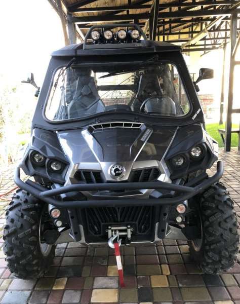 CAN-AM commander LTD 1000 EFI