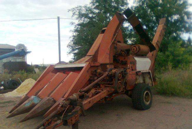 Комбайн кукурузоубор. прицепной ккп-3 "Херсонец-9"