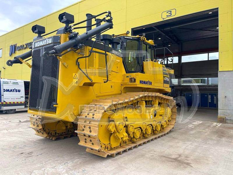 Бульдозер Komatsu D375A8 Hoвый