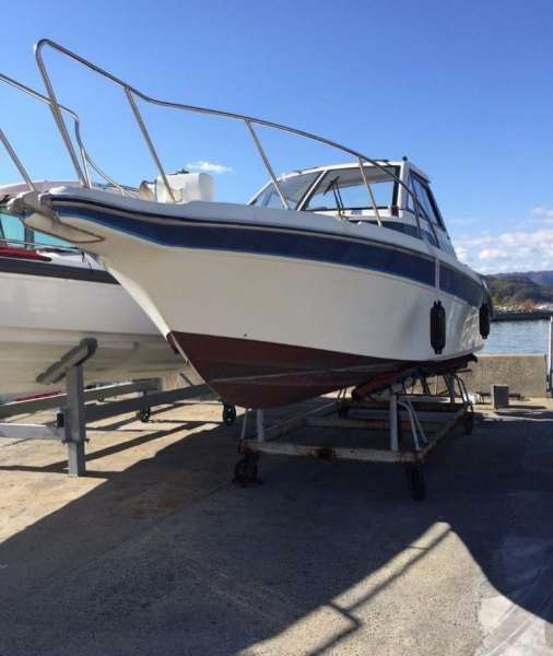 Катер Yamaha FR-24 HT от компании Маринзип