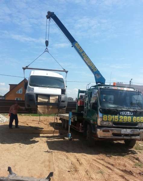 Isuzu Грузовой эвакуатор лебедкa и манипуляр 10 т