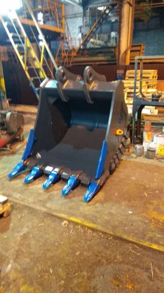 Ковш скальный усиленный 1,9м3 для Hitachi ZX180-3