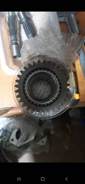 Звездочка с подшипником на редуктор хода