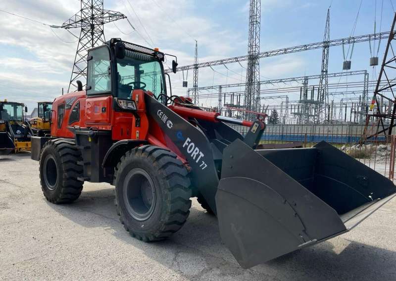 Фронтальный погрузчик Fort 77, 2021