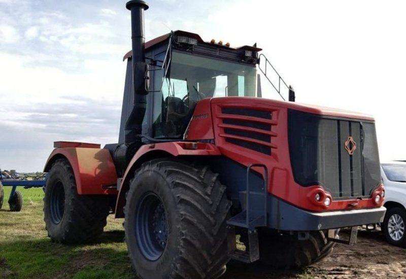 Сельскохозяйственный трактор Кировчанин К 744 Р-2 201
