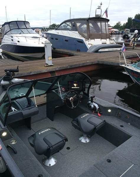 Лодка моторная Finval 475 Evo JS