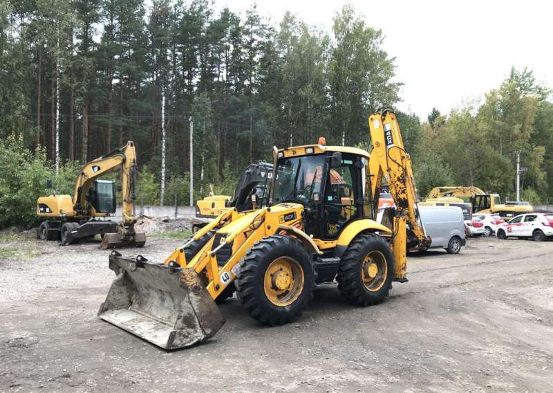 Экскаватор погрузчик JCB 4CX