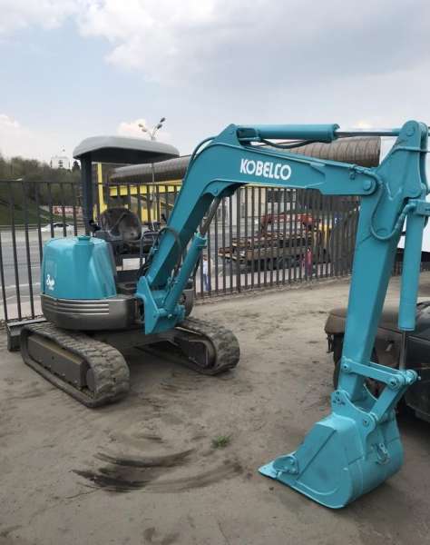 Японский миниэкскаватор Kobelco SK30sr 3-х тонник