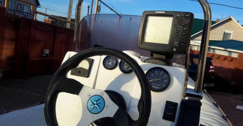 Катер brig 500L с мотором honda BF 50 на прицепе