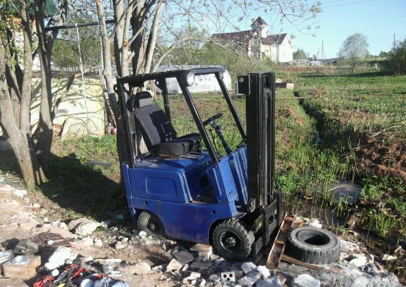 Вилочный погрузчик 40912-01