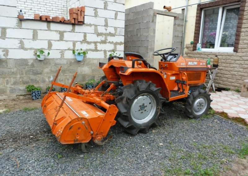 Мини трактор Kubota B-14 (япония)