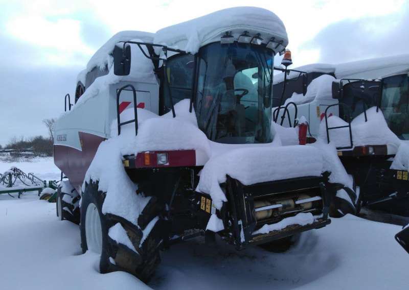 Комбайн зерноуборочный рсм-142 Acros-550