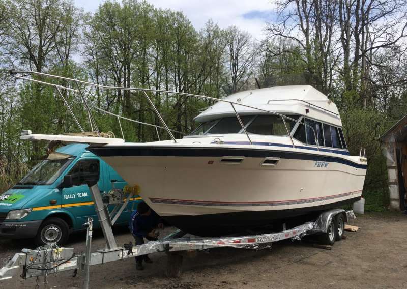 Продам Катер Bayliner 2850 Contessa