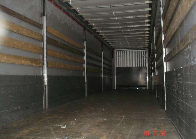 Продается полуприцеп бортовой шторный, 2006г.в