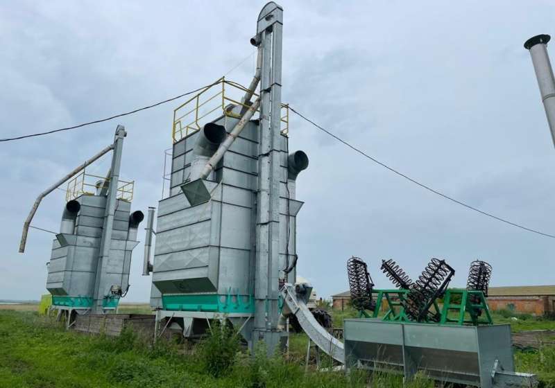 Зерносушилка М 300