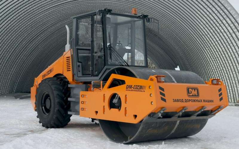 Каток грунтовый полноприводный DM-614 (дв , мас